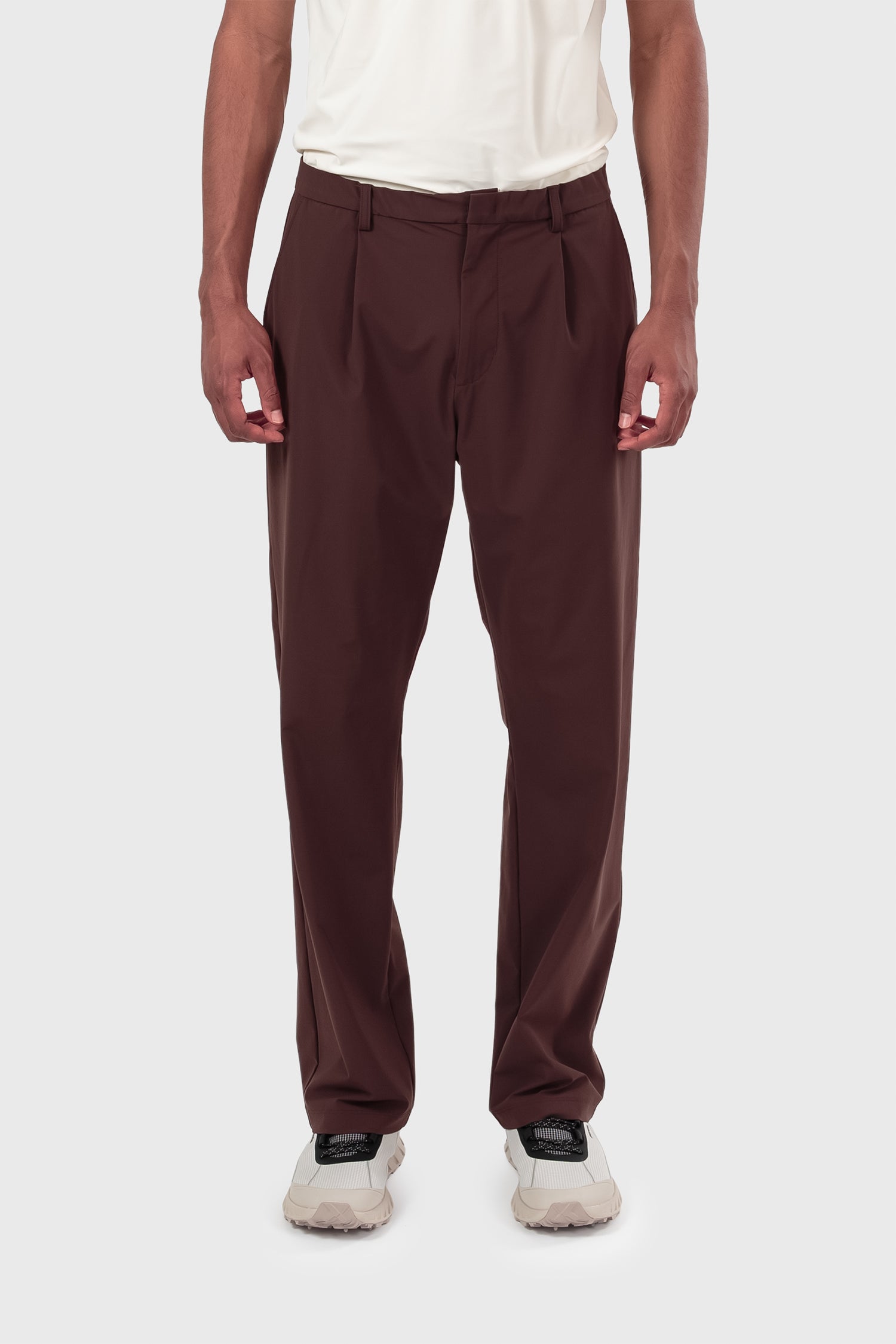 Grounding pants