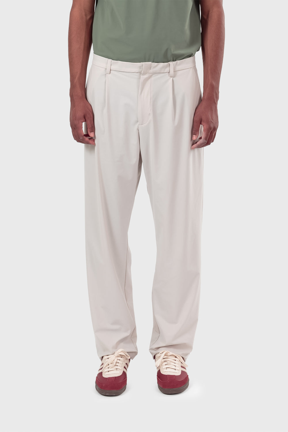 Grounding pants