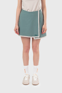 No roots skort