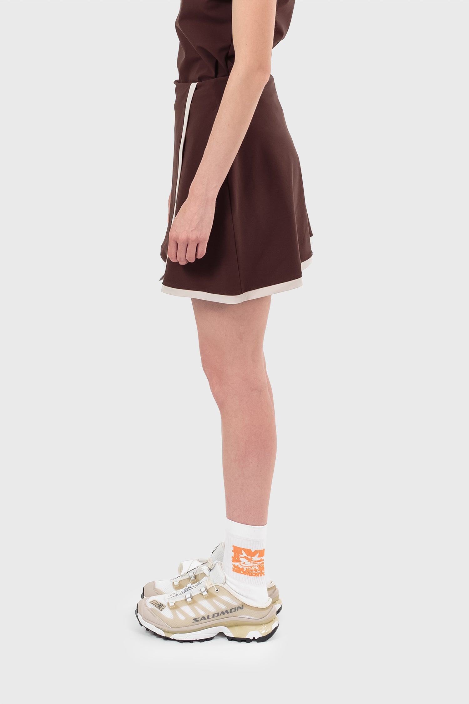 No roots skort